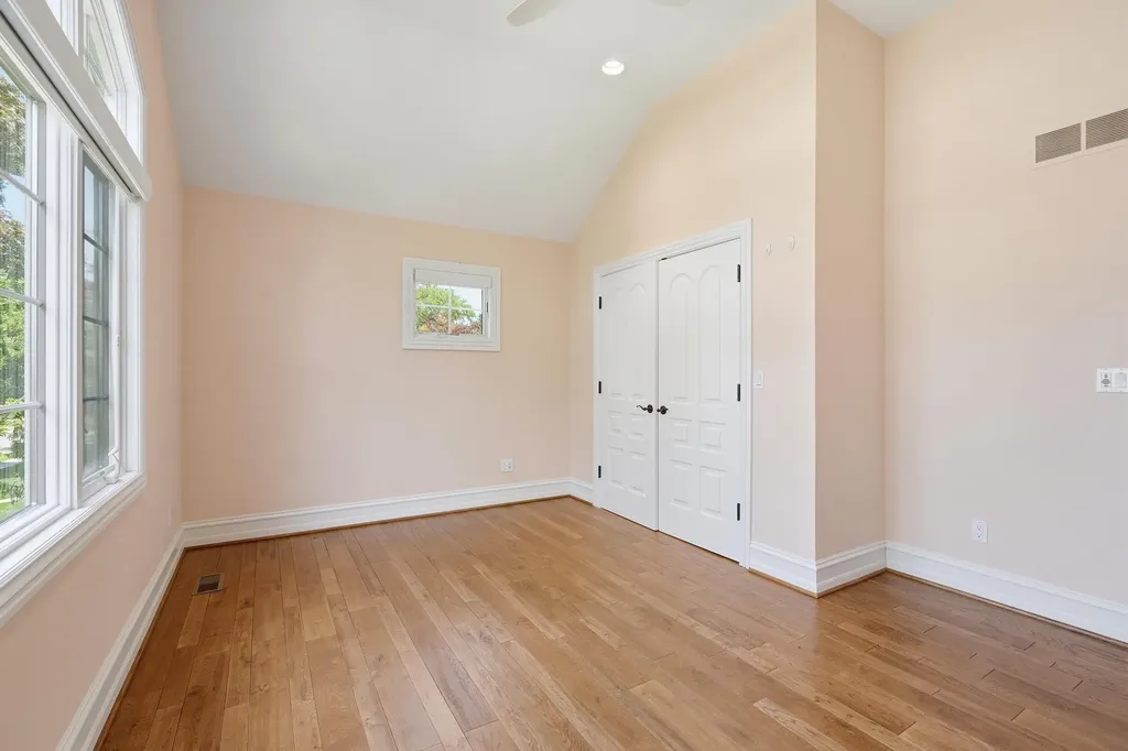 1919 Greenleaf Drive Royal Oak City MI 48067