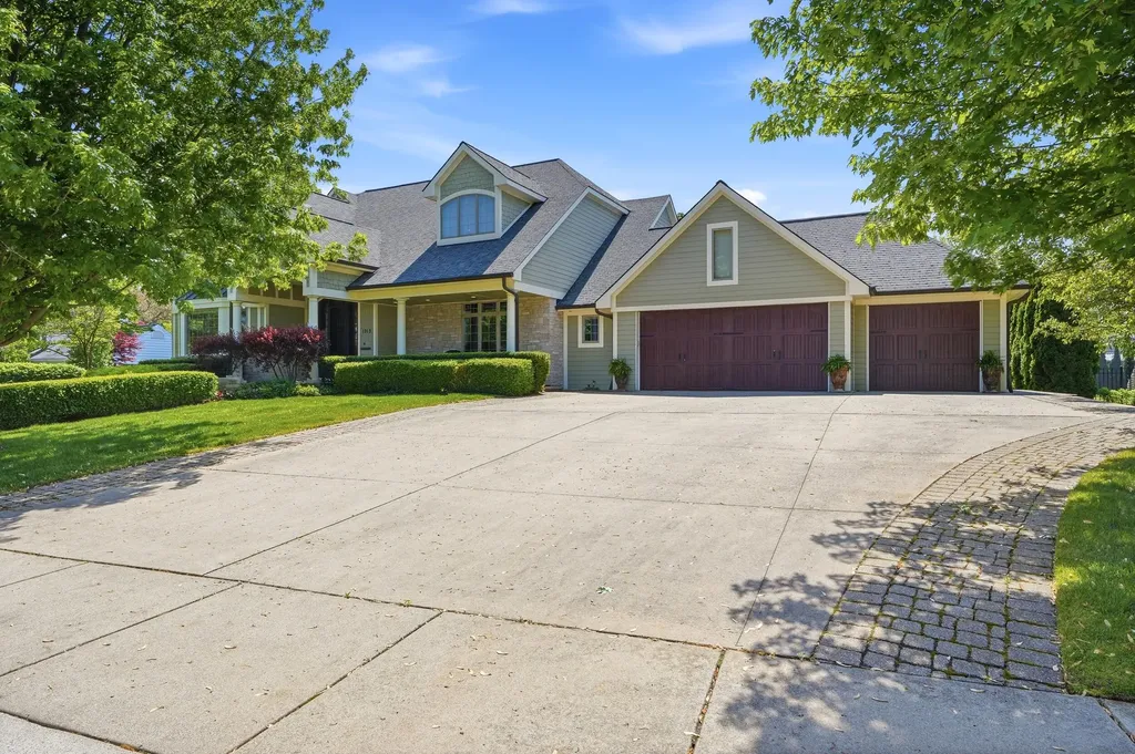 1919 Greenleaf Drive Royal Oak City MI 48067