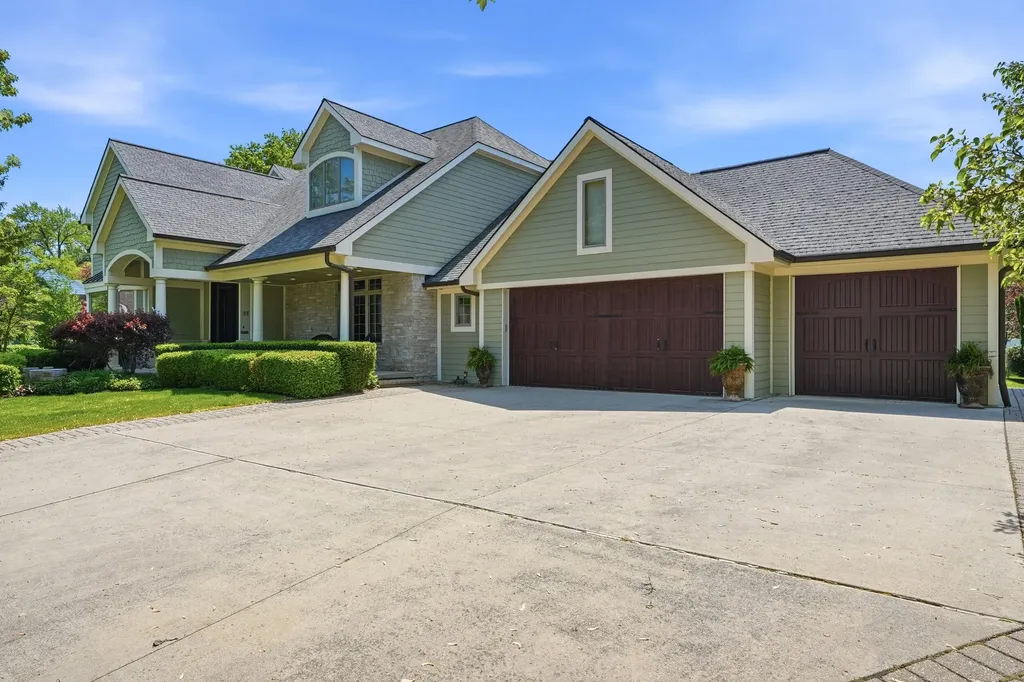 1919 Greenleaf Drive Royal Oak City MI 48067