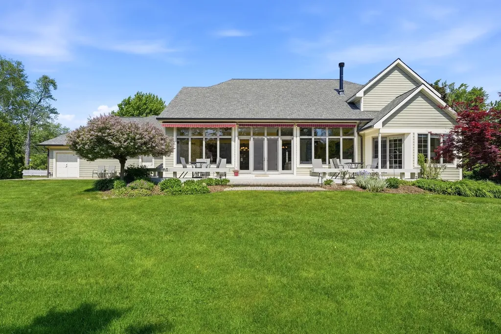 1919 Greenleaf Drive Royal Oak City MI 48067