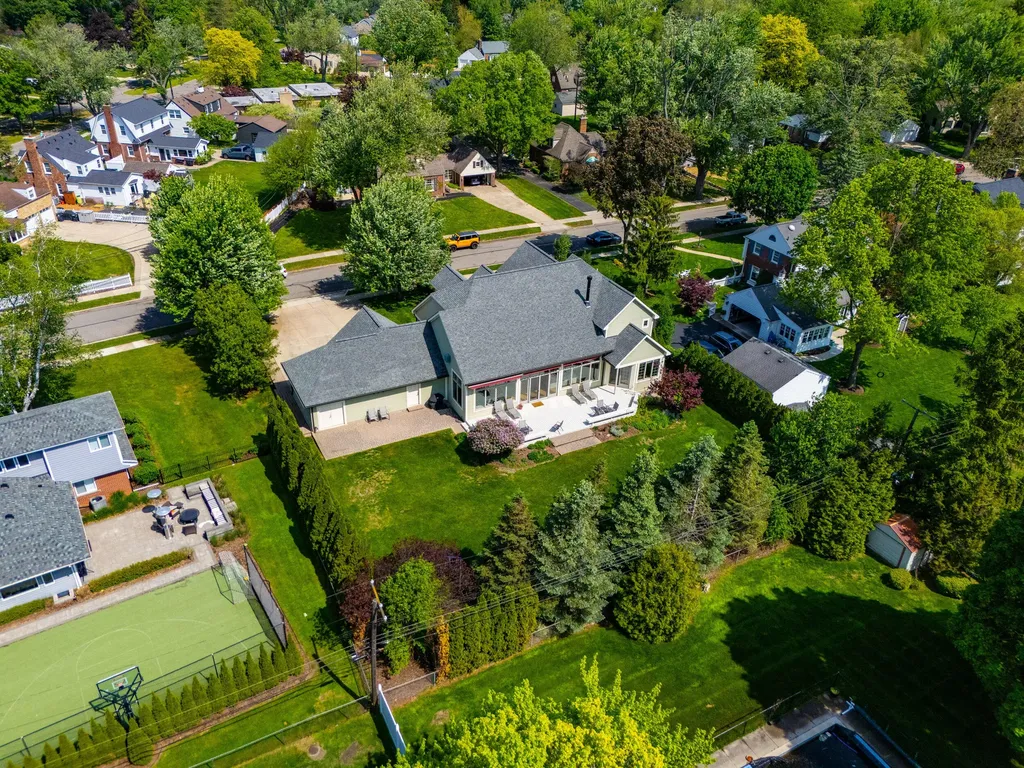 1919 Greenleaf Drive Royal Oak City MI 48067