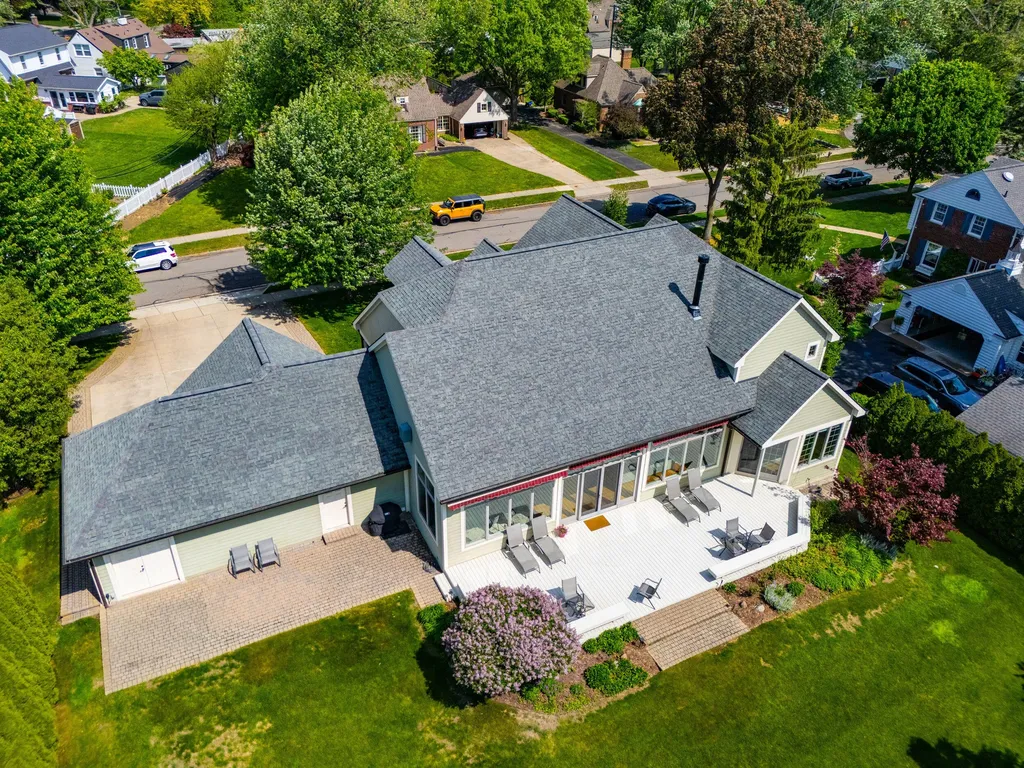 1919 Greenleaf Drive Royal Oak City MI 48067