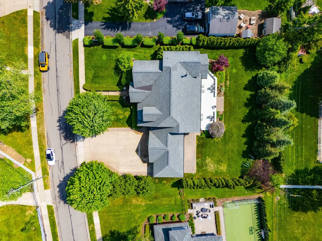 1919 Greenleaf Drive Royal Oak City MI 48067