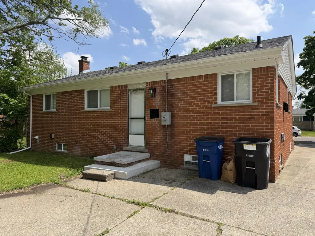 8026 Pembroke Avenue Detroit City MI 48221