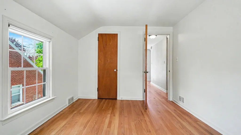 2030 Devolson Avenue Ann Arbor City MI 48104