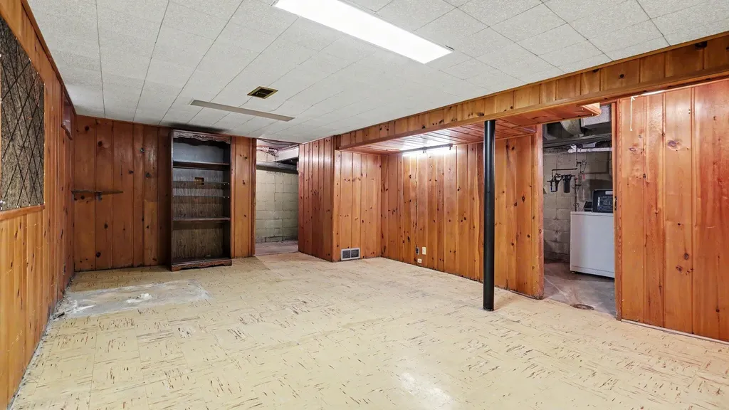 2030 Devolson Avenue Ann Arbor City MI 48104