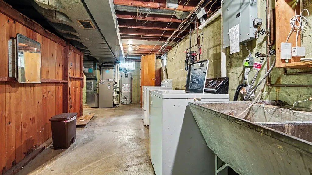 2030 Devolson Avenue Ann Arbor City MI 48104