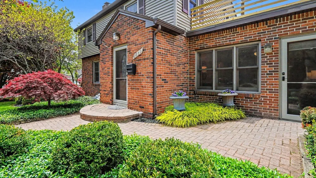 2030 Devolson Avenue Ann Arbor City MI 48104