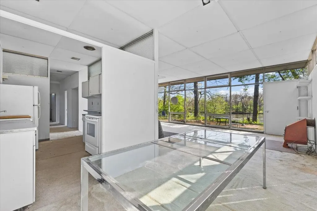 3575 E Huron River Drive Ann Arbor City MI 48104