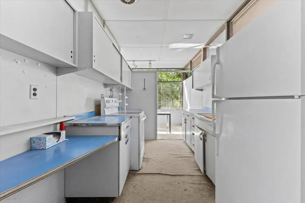 3575 E Huron River Drive Ann Arbor City MI 48104