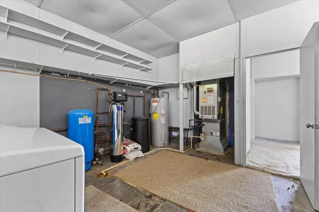 3575 E Huron River Drive Ann Arbor City MI 48104
