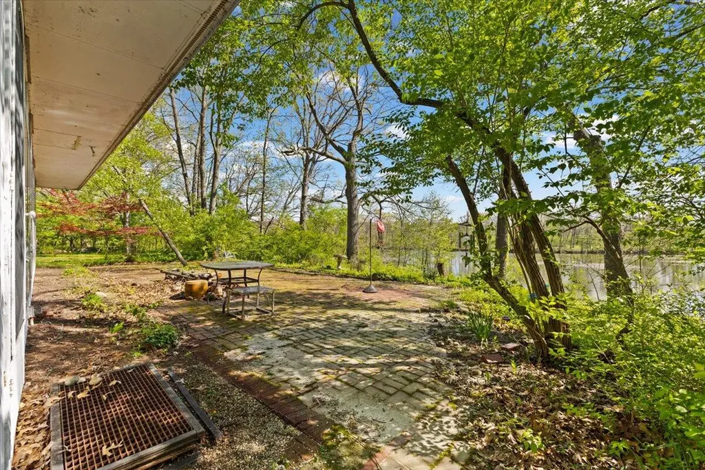3575 E Huron River Drive Ann Arbor City MI 48104