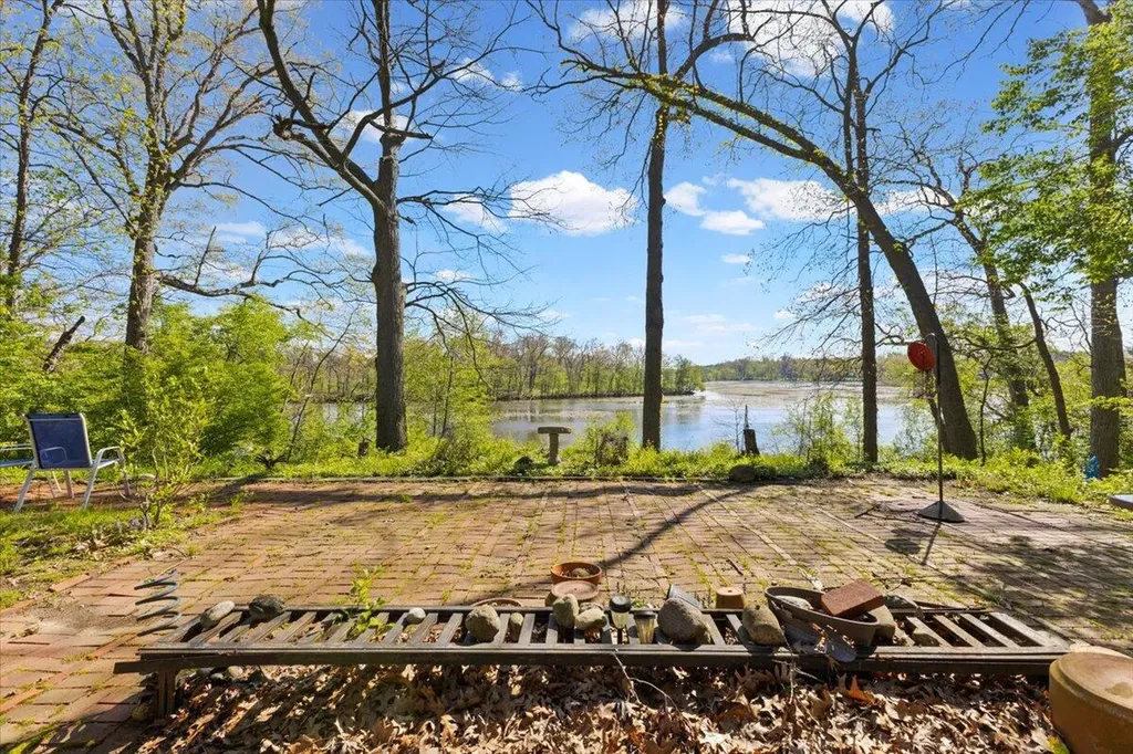 3575 E Huron River Drive Ann Arbor City MI 48104