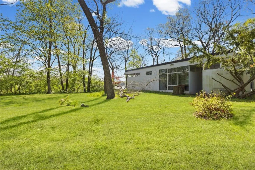 3575 E Huron River Drive Ann Arbor City MI 48104