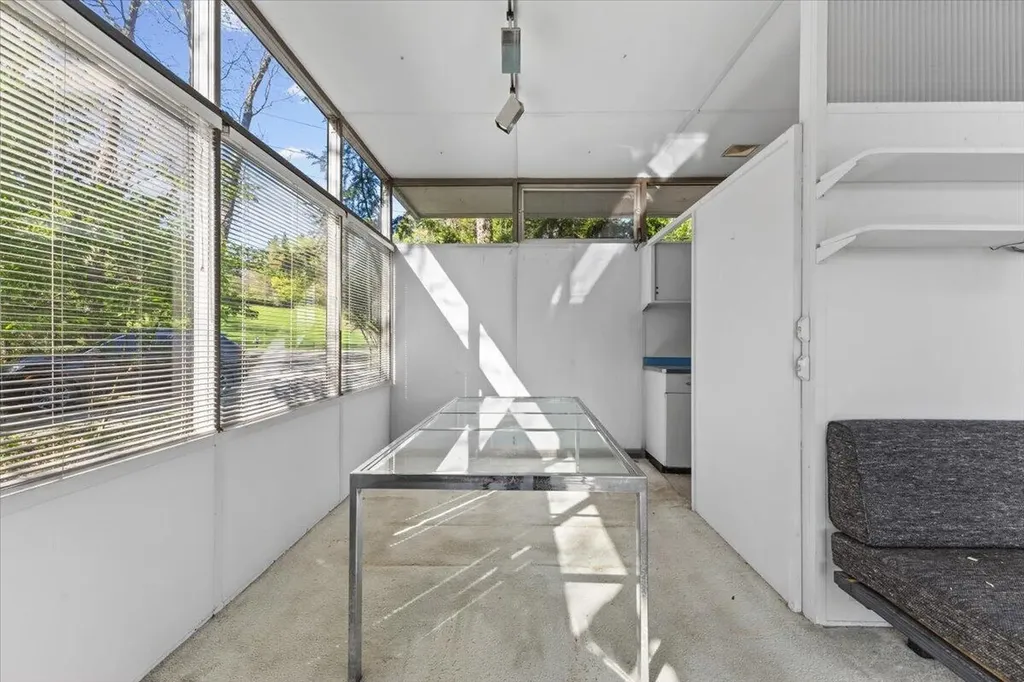 3575 E Huron River Drive Ann Arbor City MI 48104