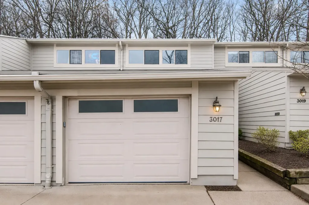 3017 Lakehaven Court Ann Arbor City MI 48105