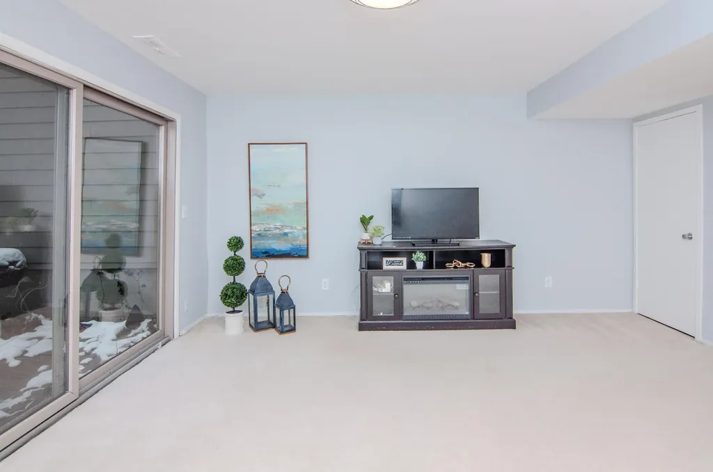 3017 Lakehaven Court Ann Arbor City MI 48105