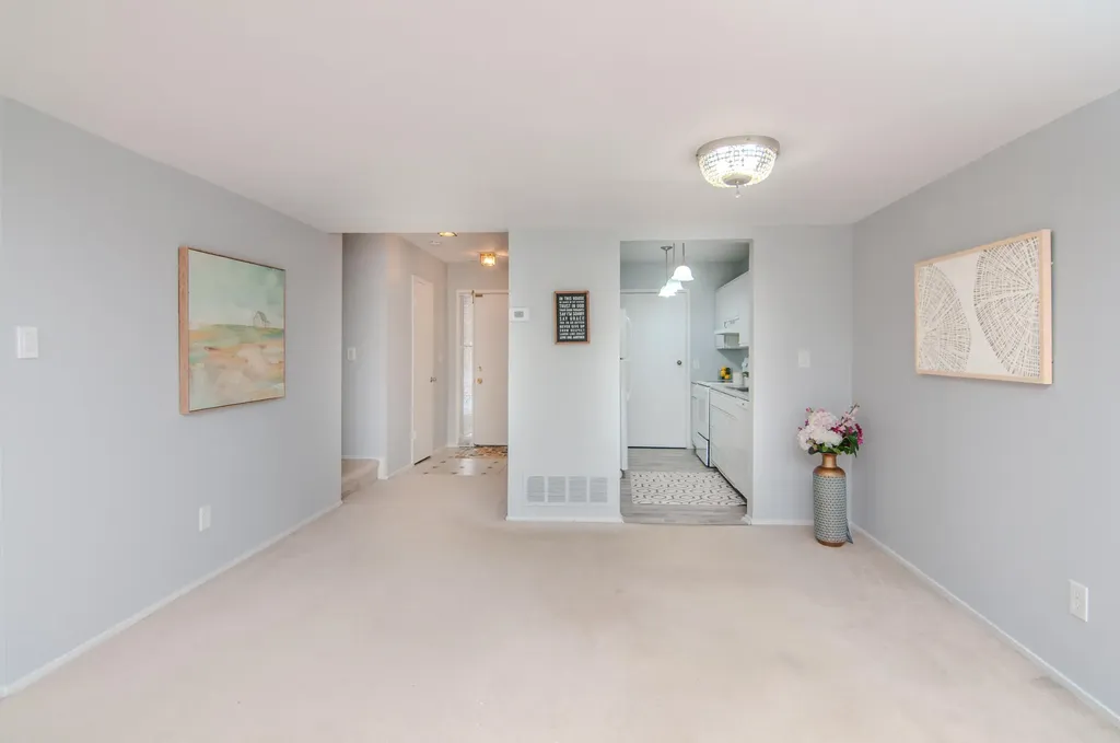 3017 Lakehaven Court Ann Arbor City MI 48105