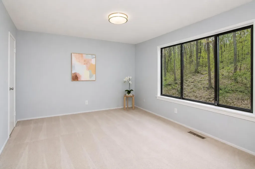 3017 Lakehaven Court Ann Arbor City MI 48105