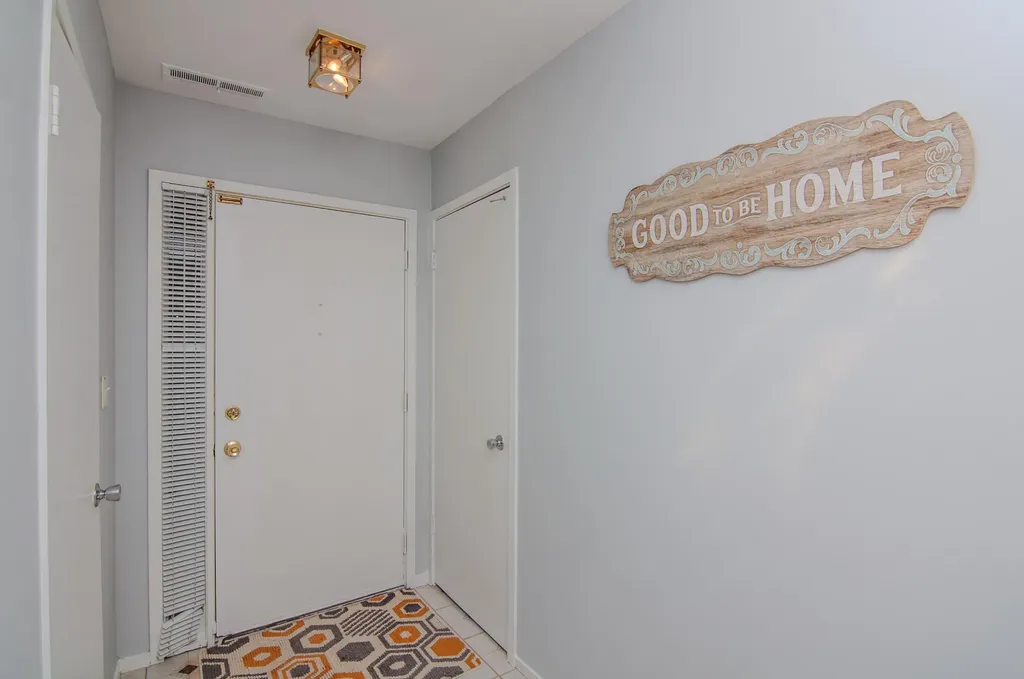 3017 Lakehaven Court Ann Arbor City MI 48105
