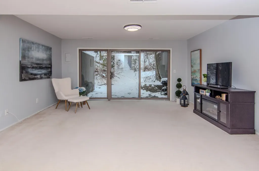 3017 Lakehaven Court Ann Arbor City MI 48105
