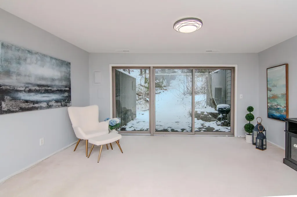 3017 Lakehaven Court Ann Arbor City MI 48105