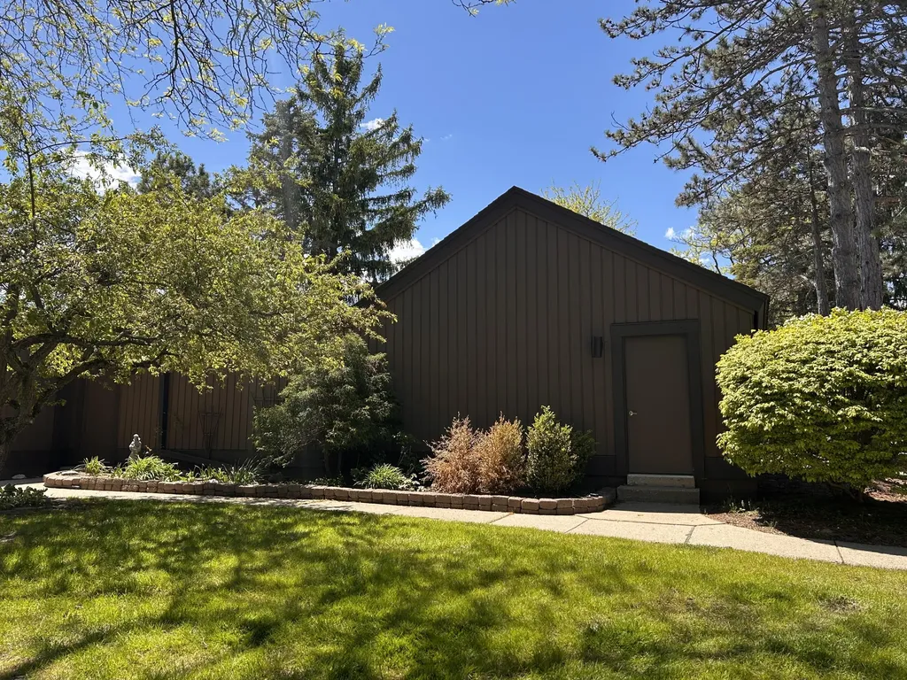 18 Northwick Court Ann Arbor City MI 48105