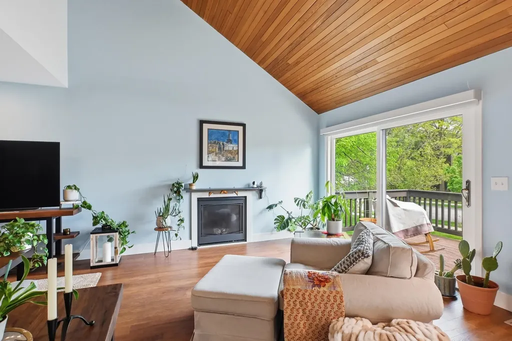 18 Northwick Court Ann Arbor City MI 48105