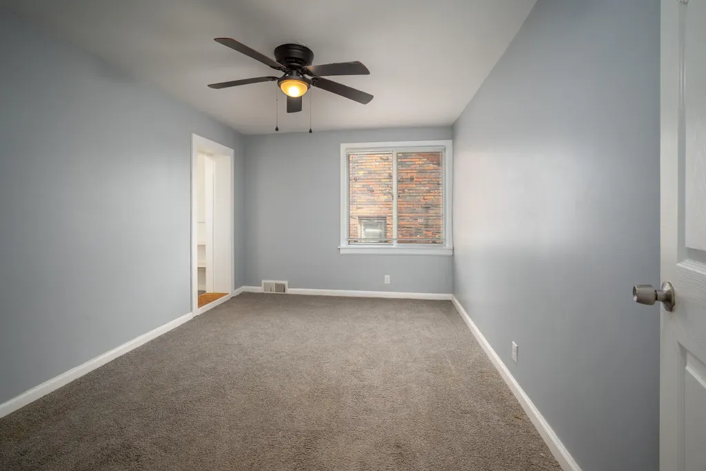 15752 Ward Avenue Detroit City MI 48227