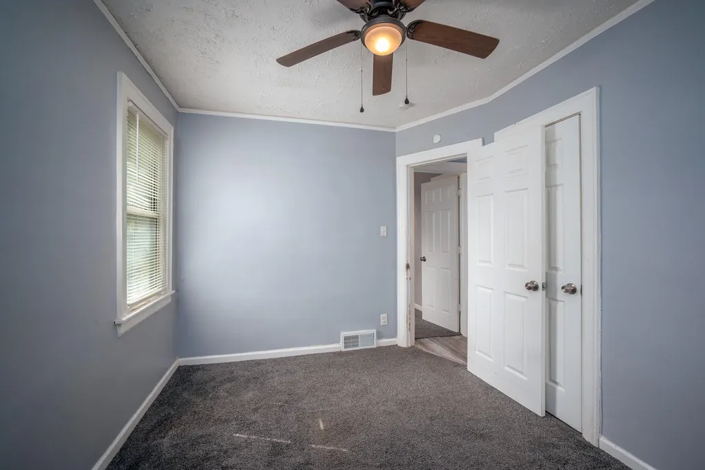 15752 Ward Avenue Detroit City MI 48227