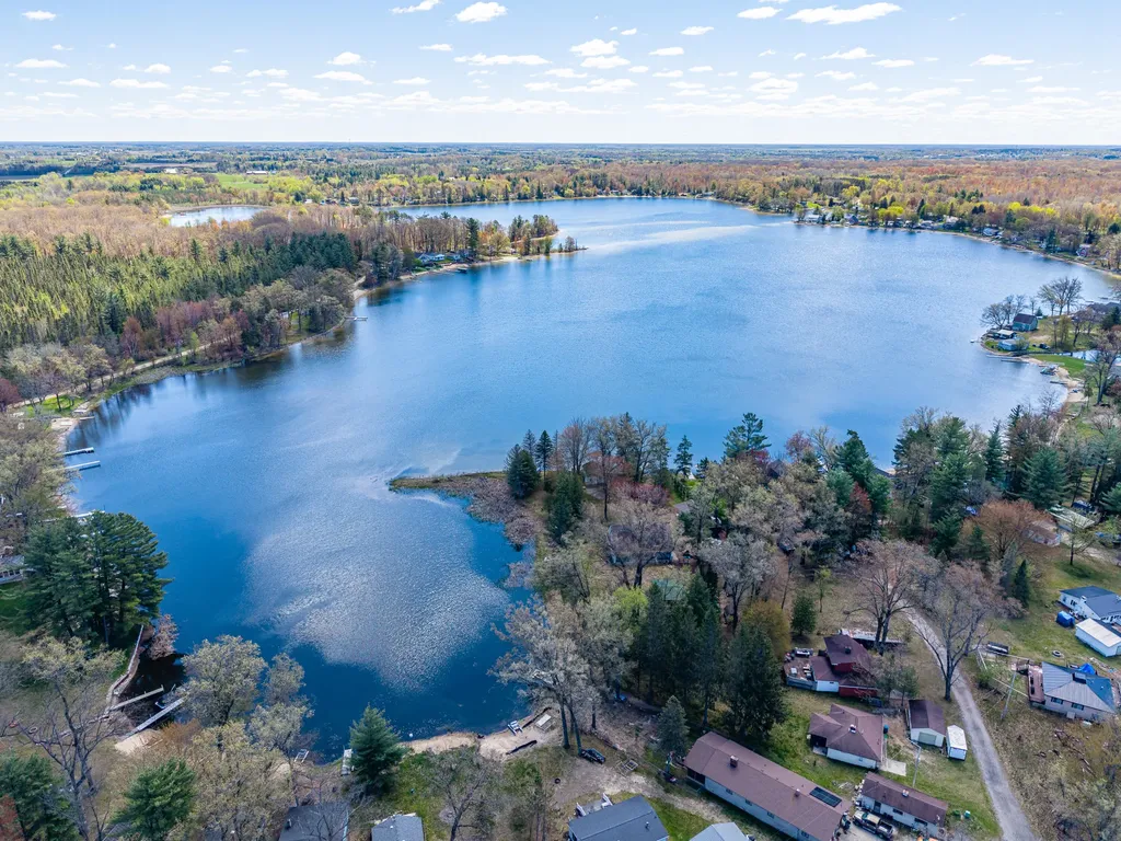 4625 Lake Resort Sage Township MI 48624