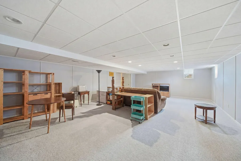 3427 Leeomi Drive Raisin Township MI 49229