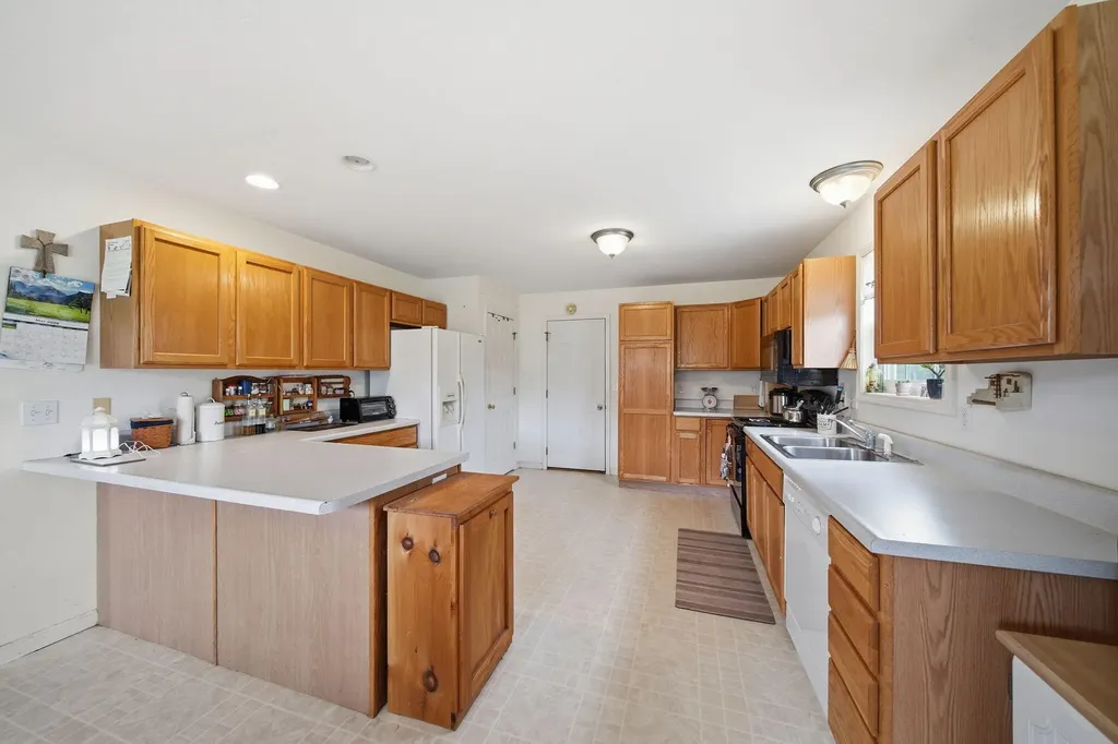 3427 Leeomi Drive Raisin Township MI 49229