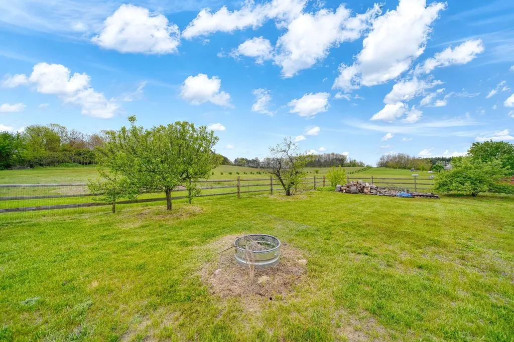 3427 Leeomi Drive Raisin Township MI 49229