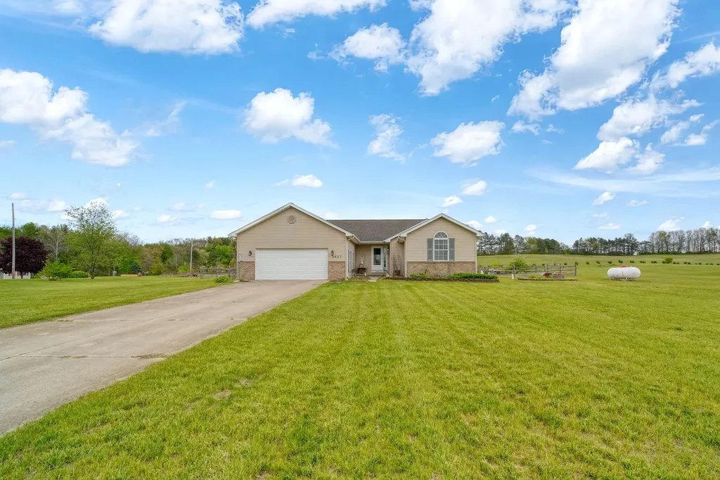 3427 Leeomi Drive Raisin Township MI 49229