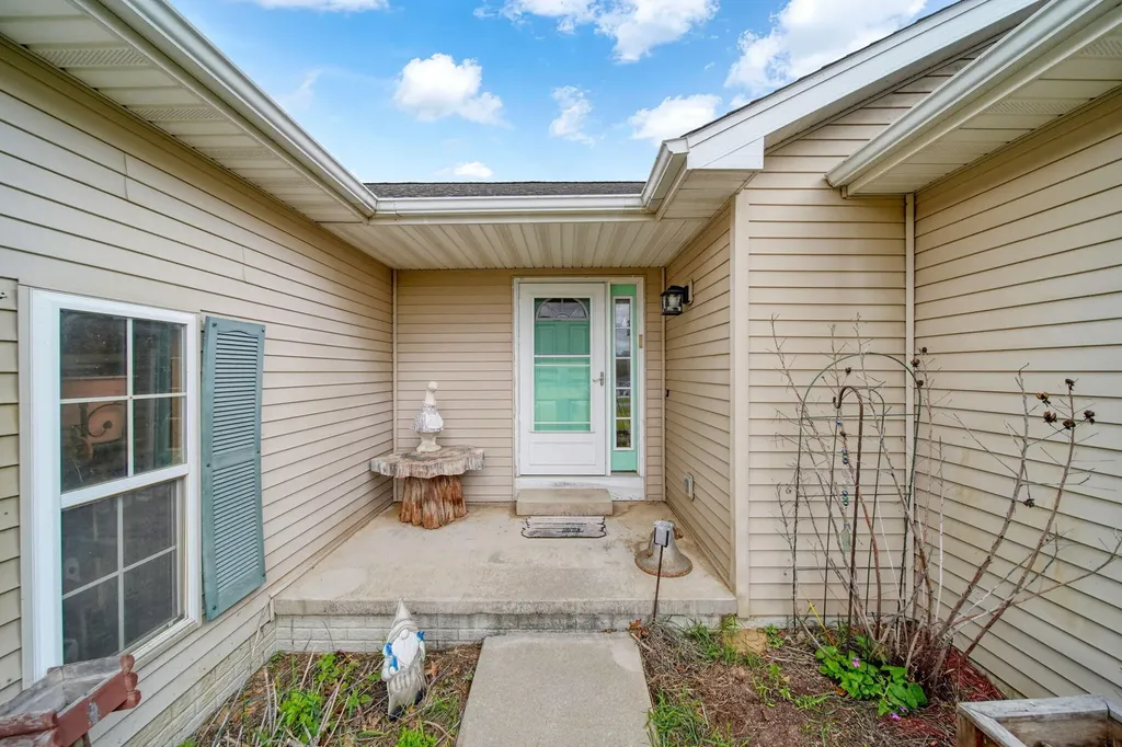 3427 Leeomi Drive Raisin Township MI 49229