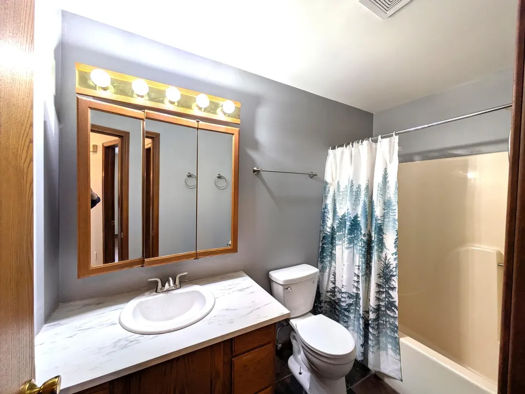 599 Echo Court Saline City MI 48176