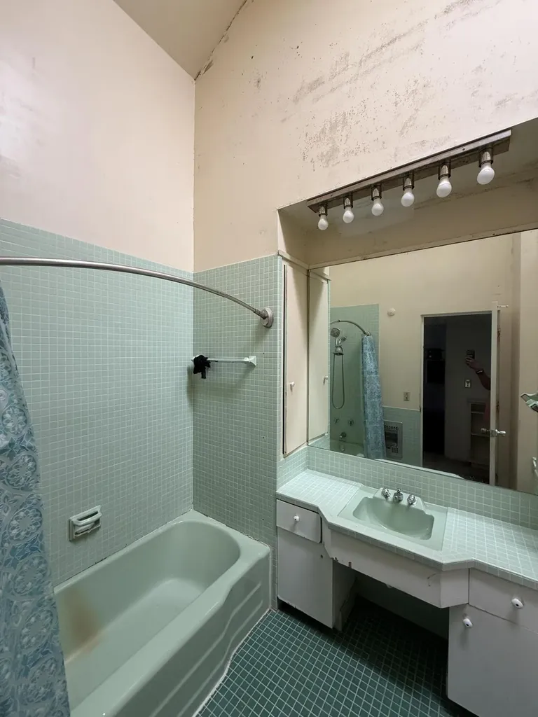 1322 Woodkrest Drive Flint Charter Township MI 48532