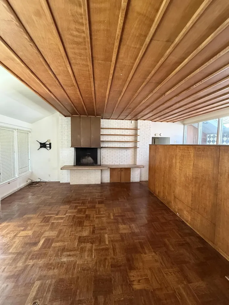 1322 Woodkrest Drive Flint Charter Township MI 48532