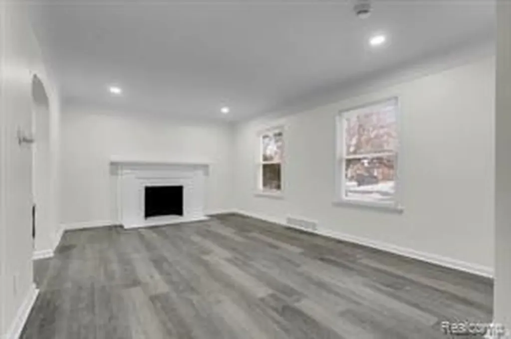 14513 Artesian Street Detroit City MI 48223