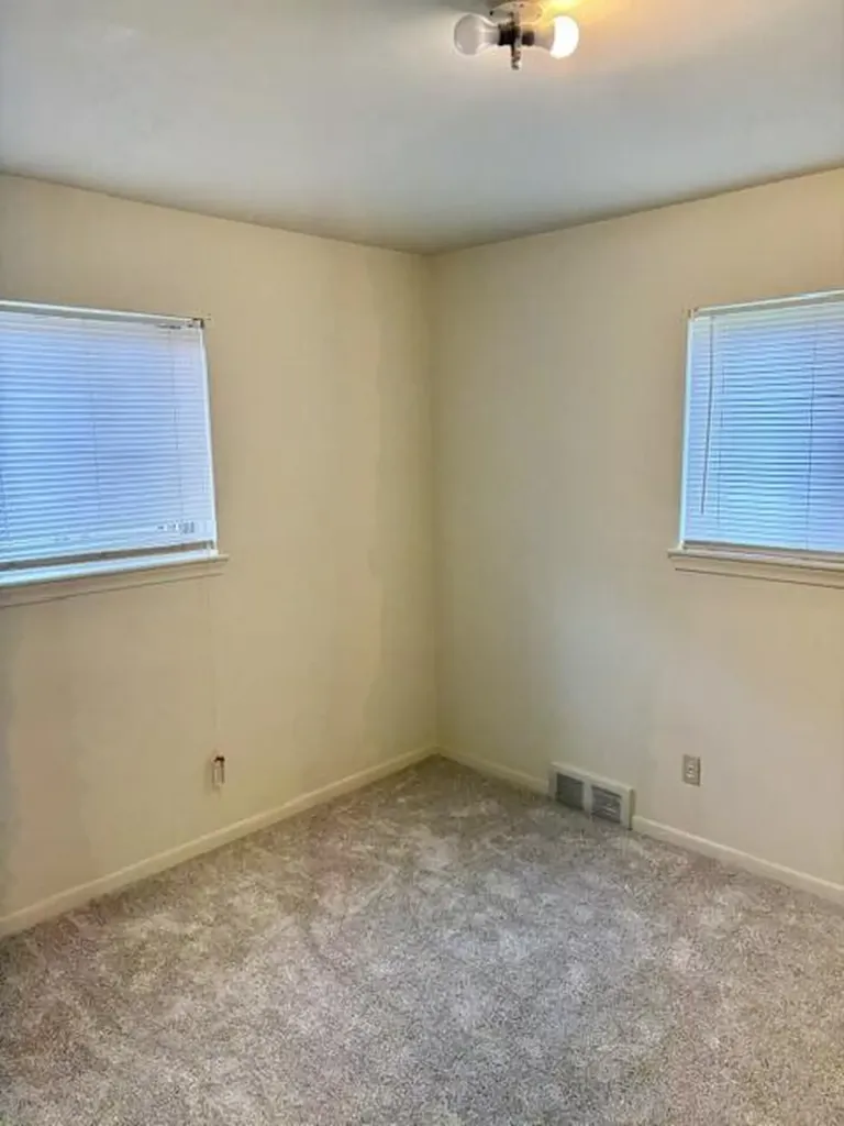 27669 Mackenzie Court Westland City MI 48185