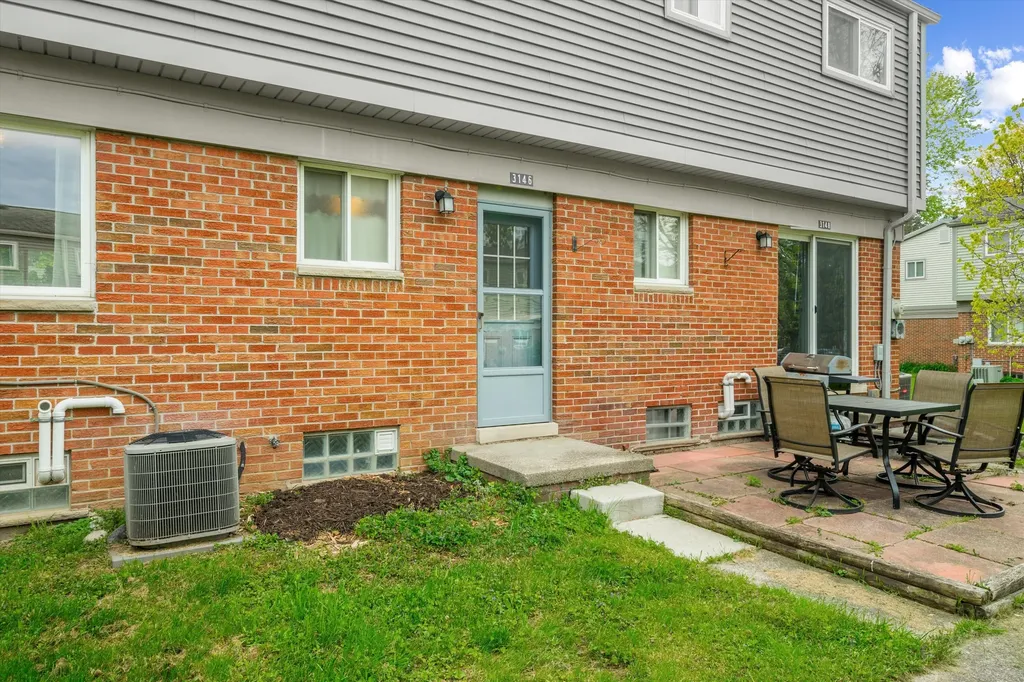 3146 Wolverine Drive Ann Arbor City MI 48108