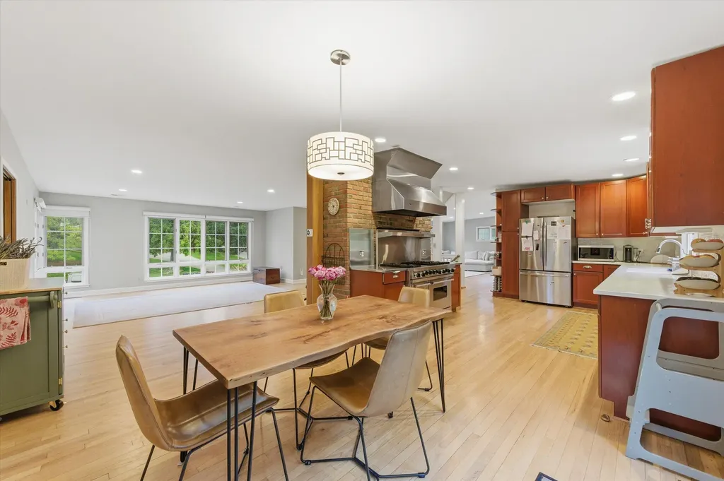 1041 Heather Way Ann Arbor City MI 48104