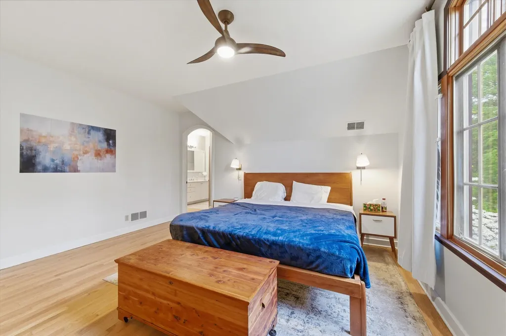 1041 Heather Way Ann Arbor City MI 48104