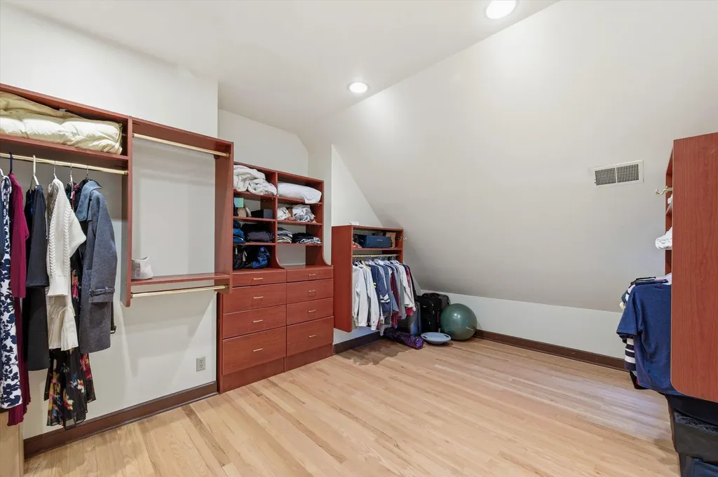 1041 Heather Way Ann Arbor City MI 48104