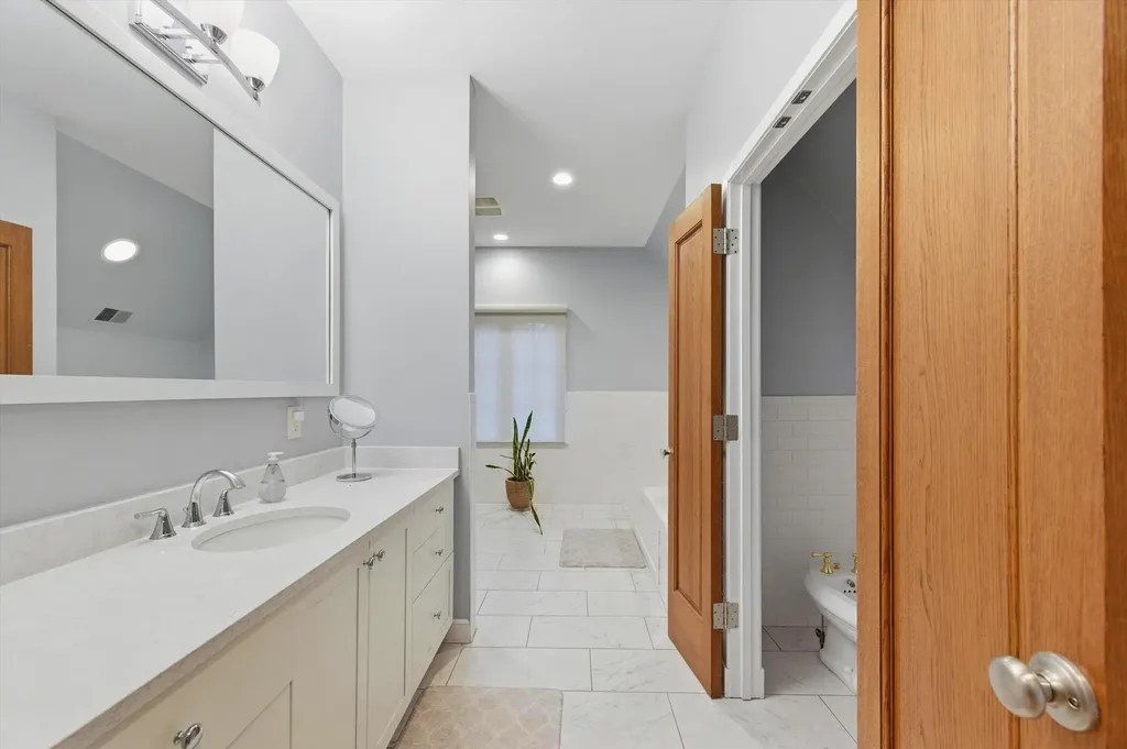 1041 Heather Way Ann Arbor City MI 48104