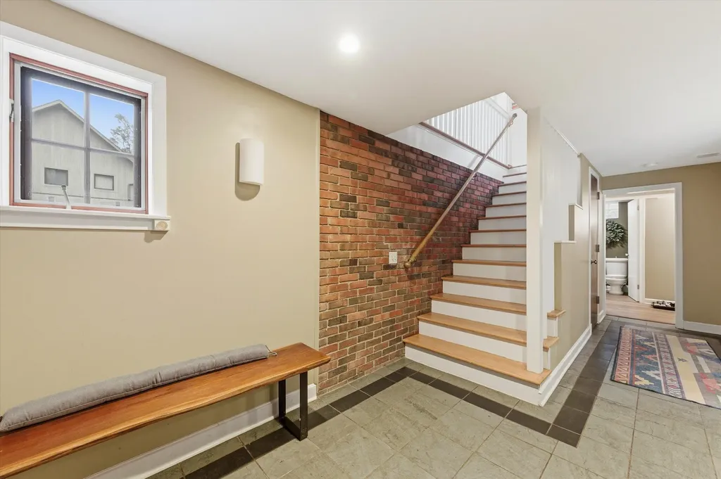 1041 Heather Way Ann Arbor City MI 48104