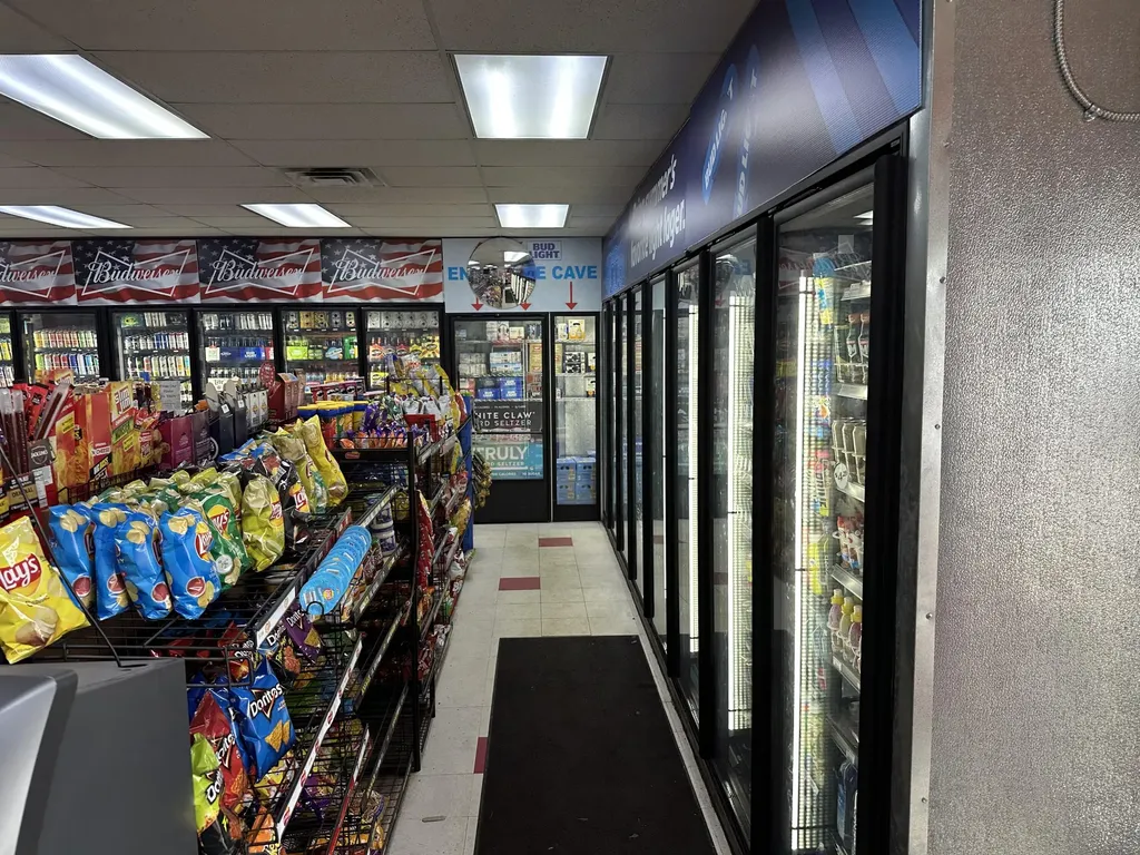 3116 E 9 Mile Road Warren City MI 48091