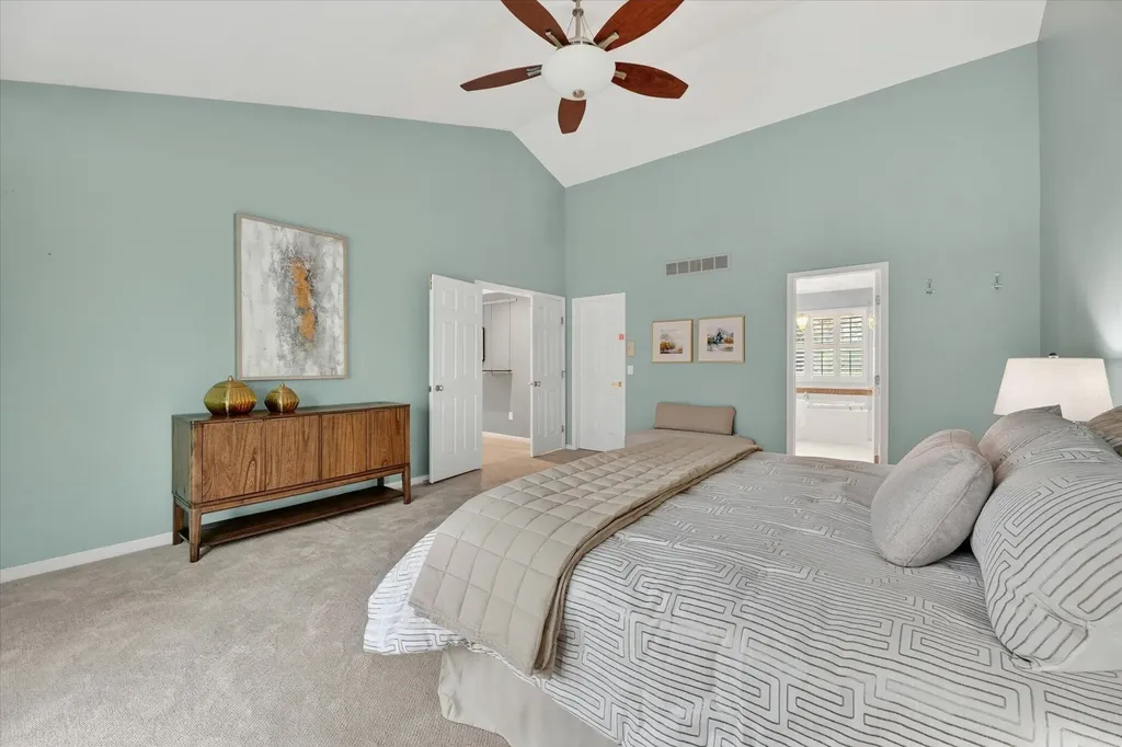 1452 Lockmoor Drive Troy City MI 48084