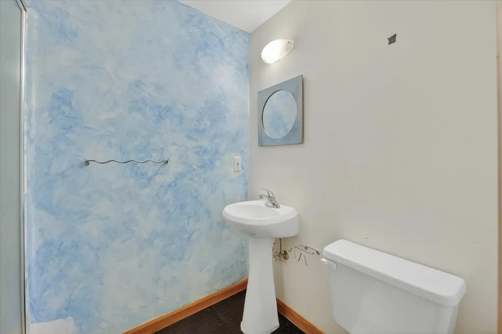 1452 Lockmoor Drive Troy City MI 48084